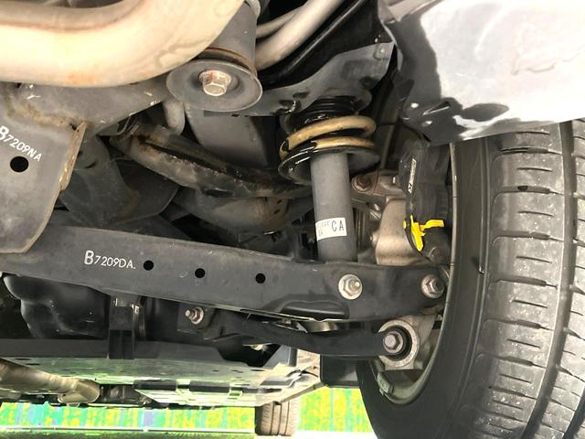 お車を安心してお乗りいただく為には、足回りの定期点検が欠かせません。サービスサポート（有償保証）では無料点検もご提供しており、安心のカーライフをお過ごしいただけるサポート体制が整っています。