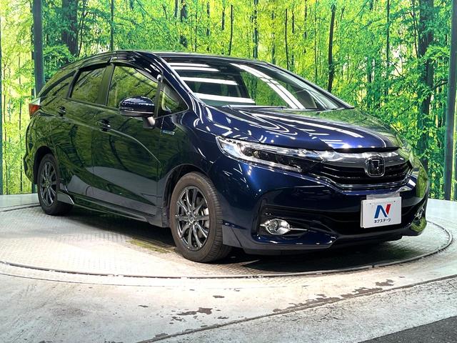 高透明度のガラス皮膜で撥水はもちろん、上質なツヤ・光沢を実現。紫外線や酸性雨から大切な愛車を保護し、色あせ・劣化を防止。「弾スプラッシュコート」、「弾プリミッサコート」からお選びいただけます。