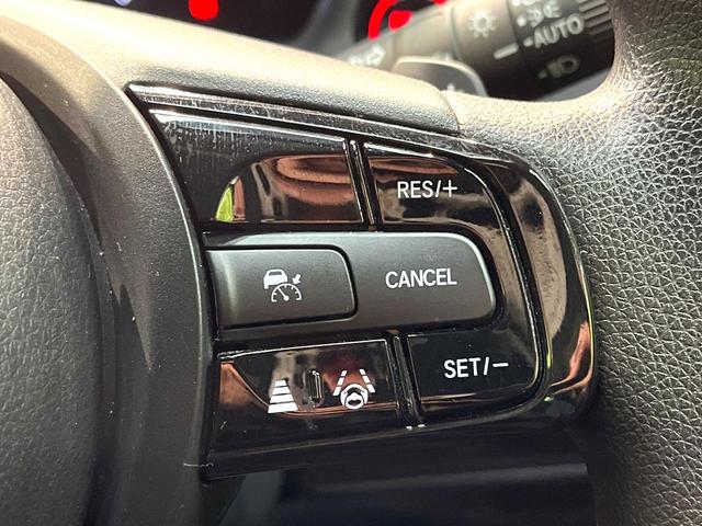 ヴェゼル e:HEV X 禁煙車 ホンダセンシング 8型SDナビ バックカメラ ETC レーダークルーズコントロール フルセグ パーキングセンサーシステム 純正16インチアルミ LEDヘッド LEDフォグ オートエアコン(6枚目)