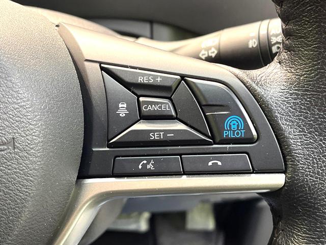 【プロパイロット】高速道路での長距離走行が楽に！！渋滞時と巡回走行のシーンで、アクセル・ブレーキ・ステアリングを自動で制御し、長距離運転の負担を軽減してくれます♪
