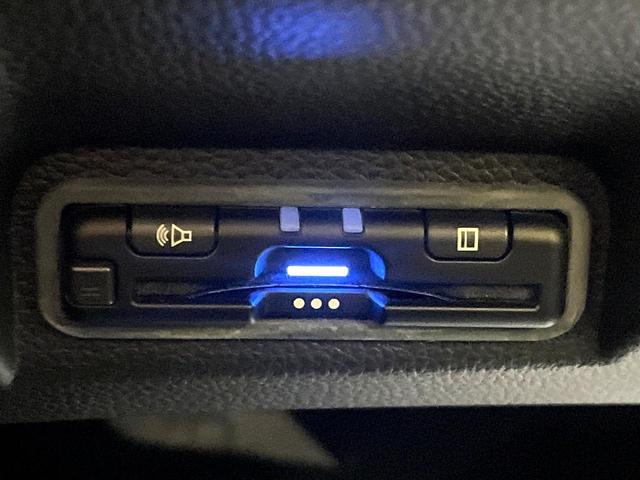 【ＥＴＣ】高速道路の料金所をストレスなく通過！話題のスポットやサービスエリアに多い「スマートＩＣ」利用時は必須のアイテムです。当店でセットアップを実施、ご納車当日からすぐにご利用いただけます！