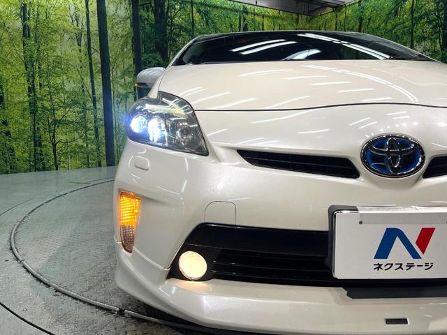 プリウス Ｓツーリングセレクション　禁煙車　アルパイン８型ナビ　バックカメラ　フルセグ　ＥＴＣ　Ｂｌｕｅｔｏｏｔｈ再生　ＨＩＤヘッドライト　純正１７インチアルミホイール　スマートキー　フォグランプ　プライバシーガラス　盗難防止装置（12枚目）