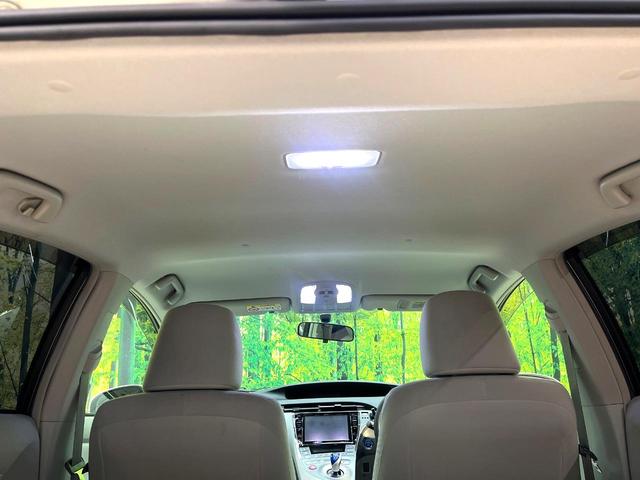 プリウス Ｓツーリングセレクション　禁煙車　アルパイン８型ナビ　バックカメラ　フルセグ　ＥＴＣ　Ｂｌｕｅｔｏｏｔｈ再生　ＨＩＤヘッドライト　純正１７インチアルミホイール　スマートキー　フォグランプ　プライバシーガラス　盗難防止装置（26枚目）