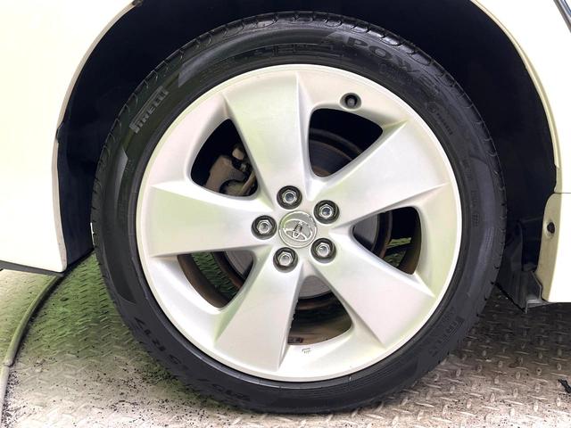 プリウス Ｓツーリングセレクション　禁煙車　アルパイン８型ナビ　バックカメラ　フルセグ　ＥＴＣ　Ｂｌｕｅｔｏｏｔｈ再生　ＨＩＤヘッドライト　純正１７インチアルミホイール　スマートキー　フォグランプ　プライバシーガラス　盗難防止装置（37枚目）