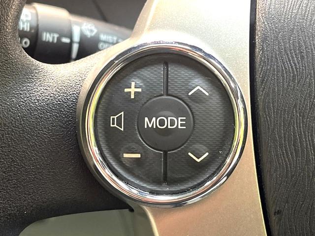 プリウス Ｓツーリングセレクション　禁煙車　アルパイン８型ナビ　バックカメラ　フルセグ　ＥＴＣ　Ｂｌｕｅｔｏｏｔｈ再生　ＨＩＤヘッドライト　純正１７インチアルミホイール　スマートキー　フォグランプ　プライバシーガラス　盗難防止装置（47枚目）