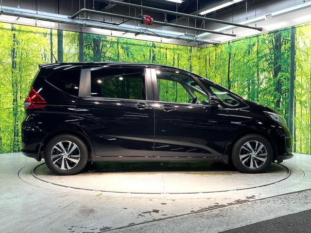 フリードハイブリッド ハイブリッド・ＥＸ　禁煙車　両側電動スライドドア　衝突軽減システム　アダプティブクルーズ　純正ナビ　バックカメラ　フルセグ　ＥＴＣ　Ｂｌｕｅｔｏｏｔｈ再生　ハーフレザーシート　シートヒーター　ＬＥＤヘッドライト（30枚目）