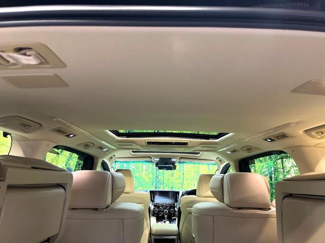 アルファードハイブリッド Ｇ　Ｆパッケージ　４ＷＤ　サンルーフ　モデリスタフルエアロ　両側電動ドア　後席モニター　純正１０．５型ナビ　全周囲カメラ　ＪＢＬサウンド　１００Ｖ電源　衝突被害軽減システム　レーダークルーズ　禁煙車　電動リアゲート（31枚目）