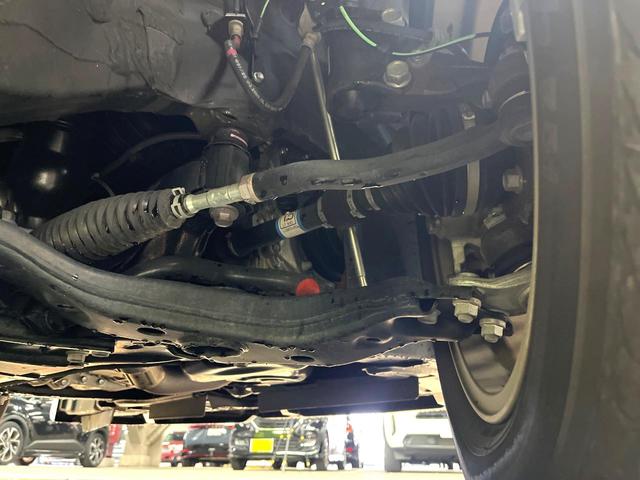 アルファードハイブリッド Ｇ　Ｆパッケージ　４ＷＤ　サンルーフ　モデリスタフルエアロ　両側電動ドア　後席モニター　純正１０．５型ナビ　全周囲カメラ　ＪＢＬサウンド　１００Ｖ電源　衝突被害軽減システム　レーダークルーズ　禁煙車　電動リアゲート（36枚目）