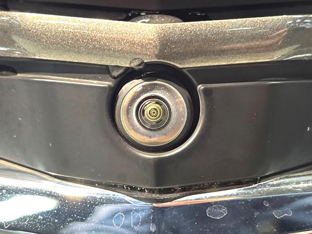 アルファードハイブリッド Ｇ　Ｆパッケージ　４ＷＤ　サンルーフ　モデリスタフルエアロ　両側電動ドア　後席モニター　純正１０．５型ナビ　全周囲カメラ　ＪＢＬサウンド　１００Ｖ電源　衝突被害軽減システム　レーダークルーズ　禁煙車　電動リアゲート（41枚目）