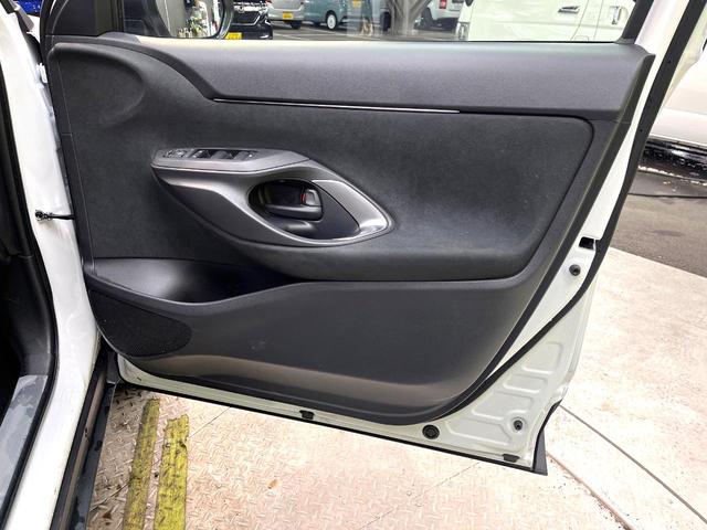 ヤリスクロス Ｚ　禁煙車　衝突軽減システム　レーダークルーズ　ディスプレイオーディオ　バックカメラ　フルセグ　ドライブレコーダー　ＥＴＣ　Ｂｌｕｅｔｏｏｔｈ再生　ハーフレザーシート　シートヒーター　パワーシート（44枚目）