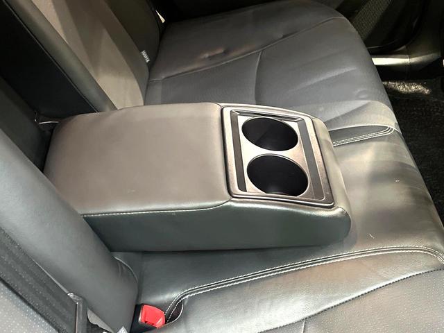 プリウス Gツーリングセレクションレザーパッケージ 禁煙車 純正ナビ バックカメラ クルーズコントロール ETC Bluetooth再生 レザーシート パワーシート シートヒーター LEDヘッドライト 純正17インチアルミホイール スマートキー(40枚目)