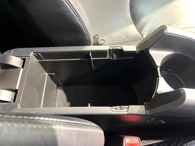 プリウス Gツーリングセレクションレザーパッケージ 禁煙車 純正ナビ バックカメラ クルーズコントロール ETC Bluetooth再生 レザーシート パワーシート シートヒーター LEDヘッドライト 純正17インチアルミホイール スマートキー(59枚目)