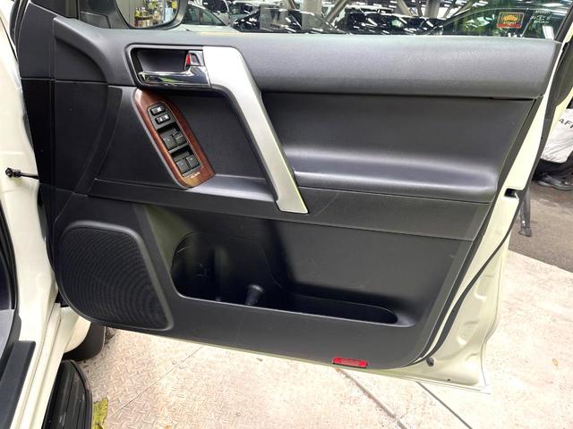 ランドクルーザープラド TX Lパッケージ 禁煙車 4WD 純正ナビ バックカメラ フルセグ ドライブレコーダー ETC Bluetooth再生 レザーシート シートヒーター パワーシート LEDヘッド クルーズコントロール クリアランスソナー(69枚目)