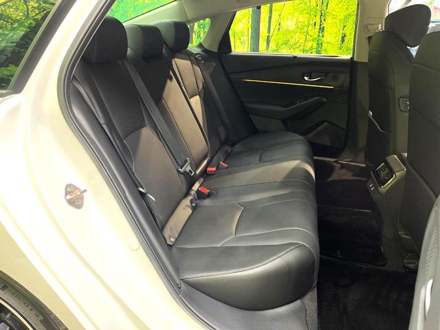 アコード ｅ：ＨＥＶ　禁煙車　衝突軽減システム　アダプティブクルーズ　純正１２．３型コネクトディスプレイ　全周囲カメラ　フルセグ　ＥＴＣ２．０　レザーシート　パワーシート　フルＬＥＤヘッド（9枚目）