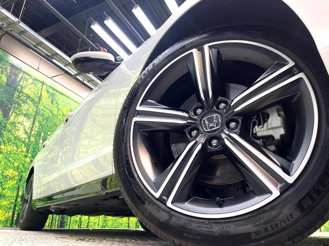 アコード ｅ：ＨＥＶ　禁煙車　衝突軽減システム　アダプティブクルーズ　純正１２．３型コネクトディスプレイ　全周囲カメラ　フルセグ　ＥＴＣ２．０　レザーシート　パワーシート　フルＬＥＤヘッド（13枚目）
