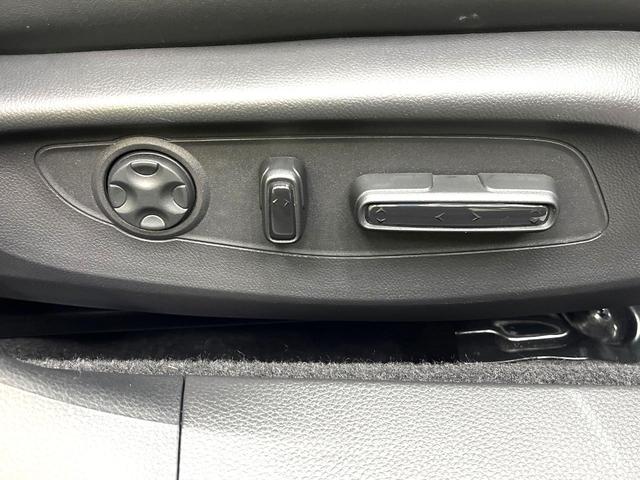 アコード ｅ：ＨＥＶ　禁煙車　衝突軽減システム　アダプティブクルーズ　純正１２．３型コネクトディスプレイ　全周囲カメラ　フルセグ　ＥＴＣ２．０　レザーシート　パワーシート　フルＬＥＤヘッド（29枚目）