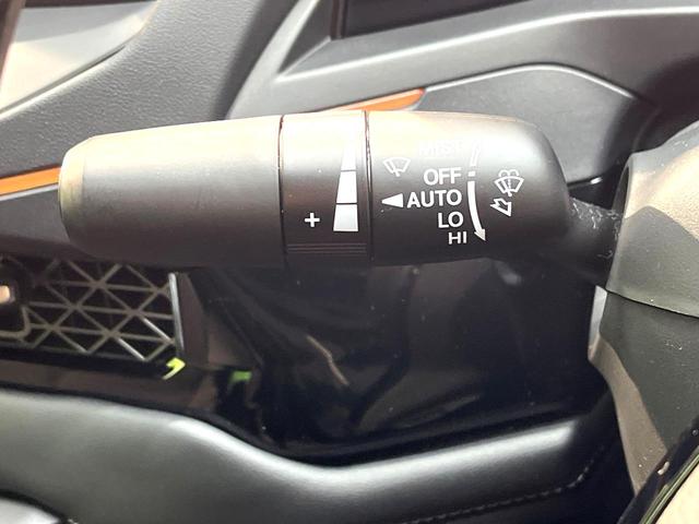 アコード ｅ：ＨＥＶ　禁煙車　衝突軽減システム　アダプティブクルーズ　純正１２．３型コネクトディスプレイ　全周囲カメラ　フルセグ　ＥＴＣ２．０　レザーシート　パワーシート　フルＬＥＤヘッド（44枚目）