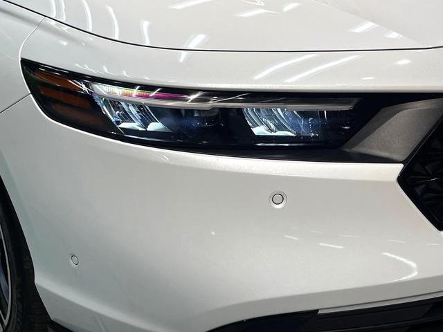 アコード ｅ：ＨＥＶ　禁煙車　衝突軽減システム　アダプティブクルーズ　純正１２．３型コネクトディスプレイ　全周囲カメラ　フルセグ　ＥＴＣ２．０　レザーシート　パワーシート　フルＬＥＤヘッド（58枚目）