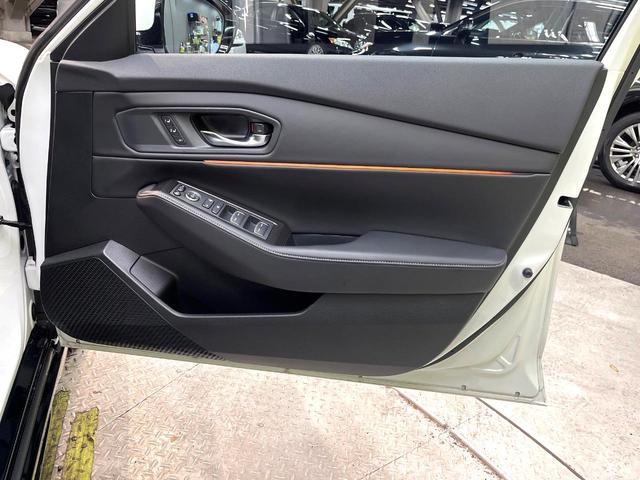 アコード ｅ：ＨＥＶ　禁煙車　衝突軽減システム　アダプティブクルーズ　純正１２．３型コネクトディスプレイ　全周囲カメラ　フルセグ　ＥＴＣ２．０　レザーシート　パワーシート　フルＬＥＤヘッド（74枚目）