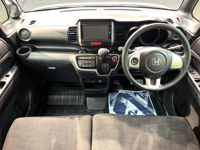 Ｎ－ＢＯＸ Ｇ・Ｌパッケージ　禁煙車　電動スライドドア　純正ナビ　バックカメラ　フルセグ　ドライブレコーダー　ＥＴＣ　Ｂｌｕｅｔｏｏｔｈ再生　スマートキー　ＣＤ／ＤＶＤ再生　プライバシーガラス　盗難防止装置　横滑り防止装置（2枚目）