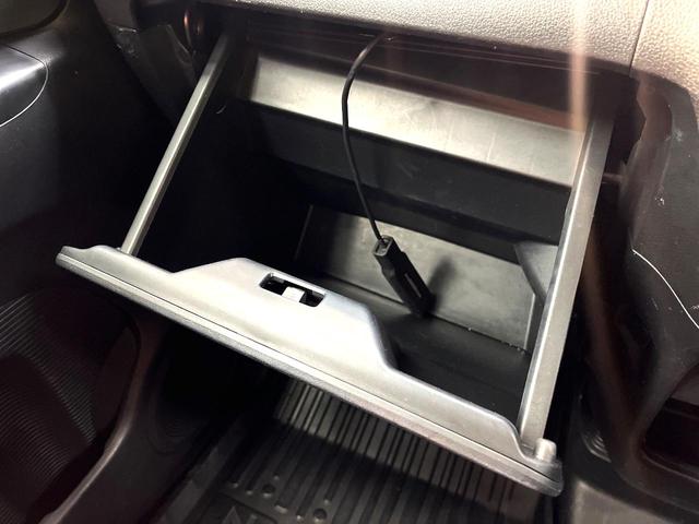 Ｎ－ＢＯＸ Ｇ・Ｌパッケージ　禁煙車　電動スライドドア　純正ナビ　バックカメラ　フルセグ　ドライブレコーダー　ＥＴＣ　Ｂｌｕｅｔｏｏｔｈ再生　スマートキー　ＣＤ／ＤＶＤ再生　プライバシーガラス　盗難防止装置　横滑り防止装置（61枚目）