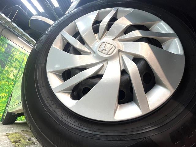 フィット １３Ｇ・Ｌパッケージ　ファインエディション　禁煙車　衝突軽減システム　バックカメラ　ディスプレイオーディオ　ＬＥＤヘッド　ハーフレザー　クルーズコントロール　スマートキー　地デジ　ＣＤ再生　プライバシーガラス　盗難防止装置　アイドリングストップ（13枚目）