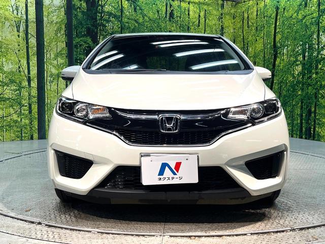 フィット １３Ｇ・Ｌパッケージ　ファインエディション　禁煙車　衝突軽減システム　バックカメラ　ディスプレイオーディオ　ＬＥＤヘッド　ハーフレザー　クルーズコントロール　スマートキー　地デジ　ＣＤ再生　プライバシーガラス　盗難防止装置　アイドリングストップ（14枚目）