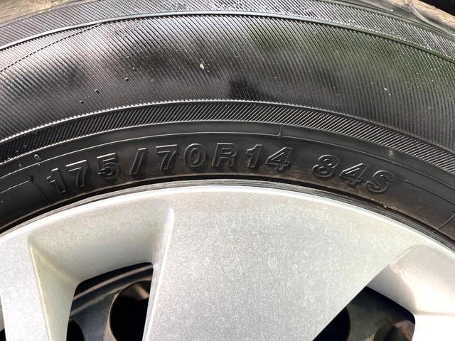 フィット １３Ｇ・Ｌパッケージ　ファインエディション　禁煙車　衝突軽減システム　バックカメラ　ディスプレイオーディオ　ＬＥＤヘッド　ハーフレザー　クルーズコントロール　スマートキー　地デジ　ＣＤ再生　プライバシーガラス　盗難防止装置　アイドリングストップ（27枚目）