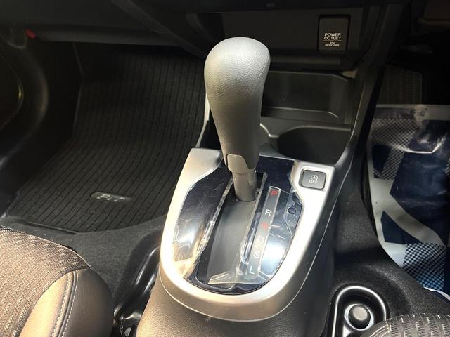 フィット １３Ｇ・Ｌパッケージ　ファインエディション　禁煙車　衝突軽減システム　バックカメラ　ディスプレイオーディオ　ＬＥＤヘッド　ハーフレザー　クルーズコントロール　スマートキー　地デジ　ＣＤ再生　プライバシーガラス　盗難防止装置　アイドリングストップ（58枚目）