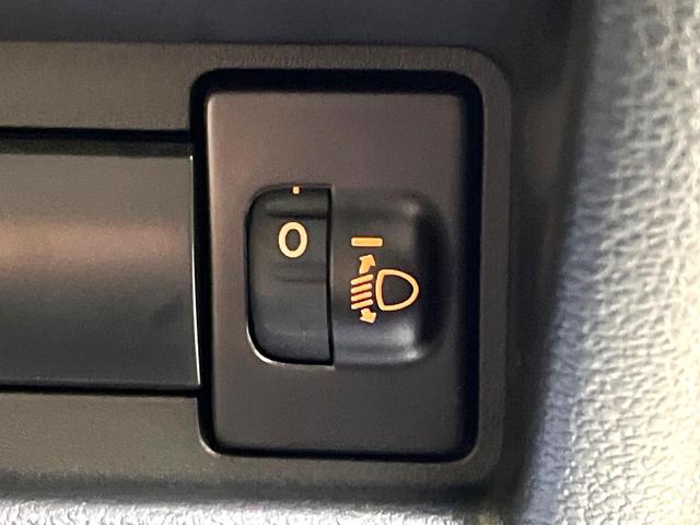 スペーシアカスタム ハイブリッドＸＳ　届出済未使用車　両側電動スライドドア　純正９型ナビ　全周囲カメラ　衝突被害軽減システム　レーダークルーズ　ハーフレザーシート　シートヒーター　コーナーセンサー　ＬＥＤヘッド　オートマチックハイビーム（46枚目）