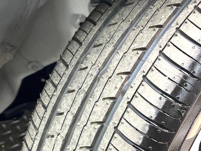 スペーシアカスタム ハイブリッドＸＳ　届出済未使用車　衝突軽減装置　電動スライドドア　純正９インチナビ　全周囲カメラ　前席シートヒーター　ＬＥＤヘッドライト　オートライト　オートエアコン　純正１５インチアルミホイール　スマートキー（32枚目）