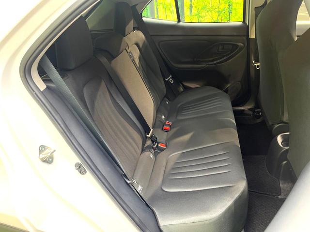 ヤリスクロス Ｘ　ディスプレイオーディオ　衝突被害軽減システム　レーダークルーズ　禁煙車　コーナーセンサー　バックカメラ　ビルトインＥＴＣ　オートハイビーム　車線逸脱警報　オートライト　Ｂｌｕｅｔｏｏｔｈ　フルセグ（9枚目）