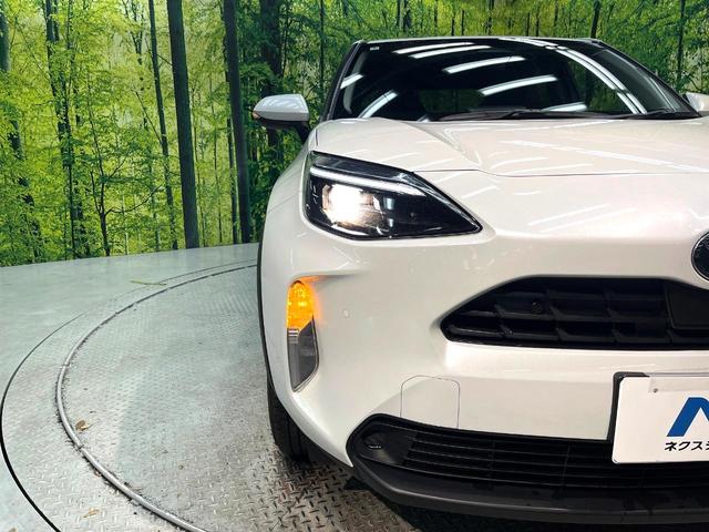 ヤリスクロス Ｘ　ディスプレイオーディオ　衝突被害軽減システム　レーダークルーズ　禁煙車　コーナーセンサー　バックカメラ　ビルトインＥＴＣ　オートハイビーム　車線逸脱警報　オートライト　Ｂｌｕｅｔｏｏｔｈ　フルセグ（12枚目）