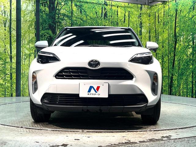 ヤリスクロス Ｘ　ディスプレイオーディオ　衝突被害軽減システム　レーダークルーズ　禁煙車　コーナーセンサー　バックカメラ　ビルトインＥＴＣ　オートハイビーム　車線逸脱警報　オートライト　Ｂｌｕｅｔｏｏｔｈ　フルセグ（14枚目）