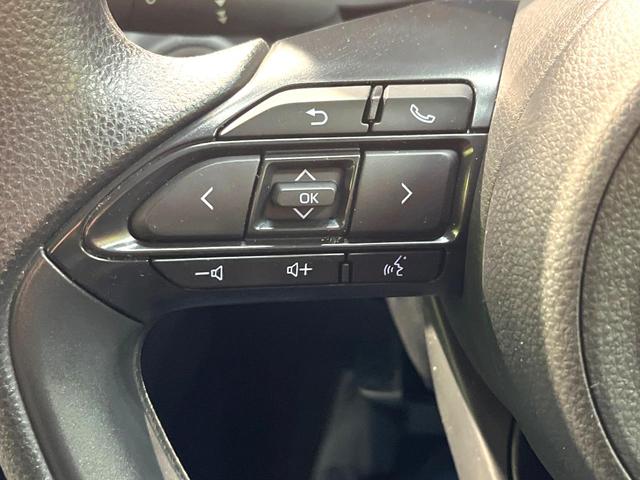 ヤリスクロス Ｘ　ディスプレイオーディオ　衝突被害軽減システム　レーダークルーズ　禁煙車　コーナーセンサー　バックカメラ　ビルトインＥＴＣ　オートハイビーム　車線逸脱警報　オートライト　Ｂｌｕｅｔｏｏｔｈ　フルセグ（40枚目）