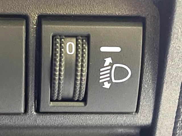 ヤリスクロス Ｘ　ディスプレイオーディオ　衝突被害軽減システム　レーダークルーズ　禁煙車　コーナーセンサー　バックカメラ　ビルトインＥＴＣ　オートハイビーム　車線逸脱警報　オートライト　Ｂｌｕｅｔｏｏｔｈ　フルセグ（54枚目）