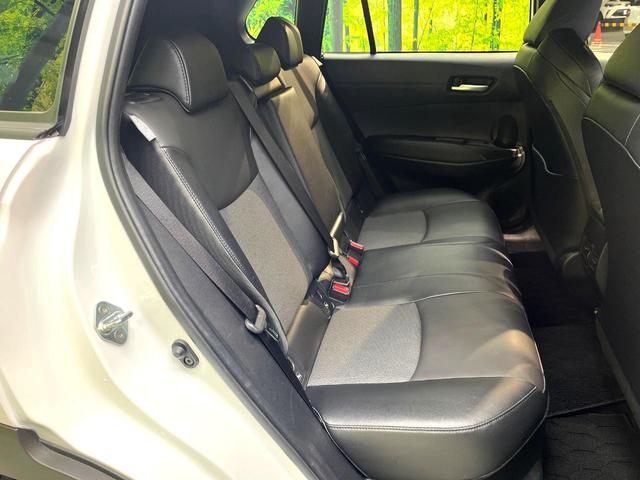 カローラクロス ハイブリッド　Ｚ　禁煙車　衝突軽減装置　純正１０．５インチナビ付ディスプレイオーディオ　パワーバックドア　ハーフレザーシート　パワーシート　ＥＴＣ２．０　シートヒーター　ＬＥＤライト　オートマチックハイビーム（9枚目）