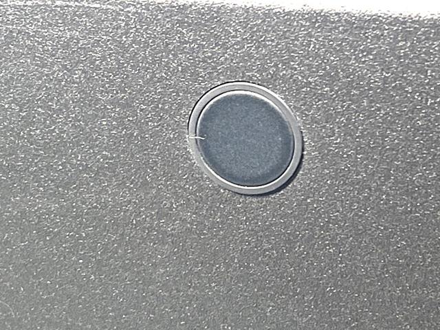 カローラクロス ハイブリッド　Ｚ　禁煙車　衝突軽減装置　純正１０．５インチナビ付ディスプレイオーディオ　パワーバックドア　ハーフレザーシート　パワーシート　ＥＴＣ２．０　シートヒーター　ＬＥＤライト　オートマチックハイビーム（25枚目）