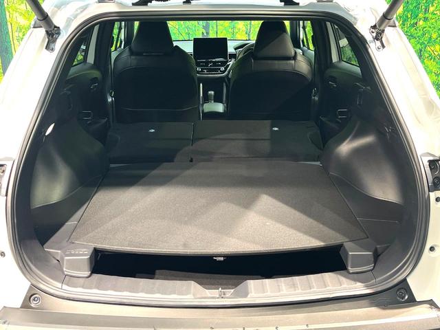 カローラクロス ハイブリッド　Ｚ　禁煙車　衝突軽減装置　純正１０．５インチナビ付ディスプレイオーディオ　パワーバックドア　ハーフレザーシート　パワーシート　ＥＴＣ２．０　シートヒーター　ＬＥＤライト　オートマチックハイビーム（28枚目）