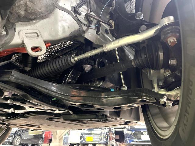 カローラクロス ハイブリッド　Ｚ　禁煙車　衝突軽減装置　純正１０．５インチナビ付ディスプレイオーディオ　パワーバックドア　ハーフレザーシート　パワーシート　ＥＴＣ２．０　シートヒーター　ＬＥＤライト　オートマチックハイビーム（33枚目）