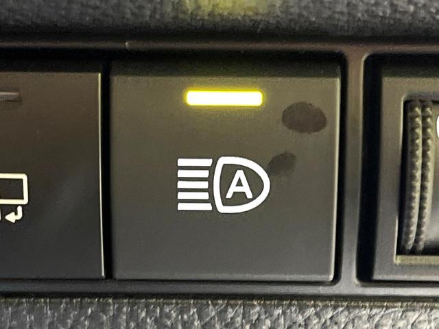 カローラクロス ハイブリッド　Ｚ　禁煙車　衝突軽減装置　純正１０．５インチナビ付ディスプレイオーディオ　パワーバックドア　ハーフレザーシート　パワーシート　ＥＴＣ２．０　シートヒーター　ＬＥＤライト　オートマチックハイビーム（51枚目）