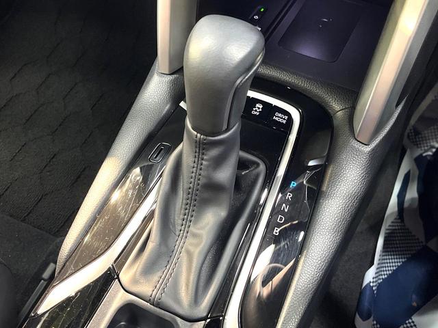 カローラクロス ハイブリッド　Ｚ　禁煙車　衝突軽減装置　純正１０．５インチナビ付ディスプレイオーディオ　パワーバックドア　ハーフレザーシート　パワーシート　ＥＴＣ２．０　シートヒーター　ＬＥＤライト　オートマチックハイビーム（63枚目）