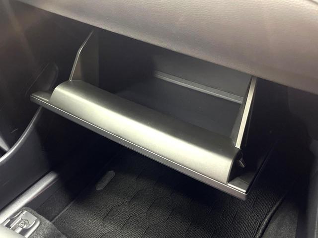 カローラクロス ハイブリッド　Ｚ　禁煙車　衝突軽減装置　純正１０．５インチナビ付ディスプレイオーディオ　パワーバックドア　ハーフレザーシート　パワーシート　ＥＴＣ２．０　シートヒーター　ＬＥＤライト　オートマチックハイビーム（71枚目）