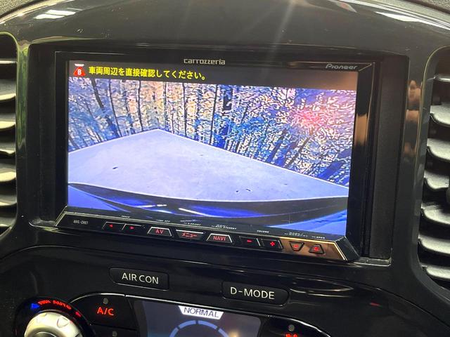 ジューク １５ＲＳ　アーバンセレクション　禁煙車　ＳＤナビ　バックカメラ　Ｂｌｕｅｔｏｏｔｈ再生　ＨＩＤヘッドライト　ＥＴＣ　フルセグ　オートライト　オートエアコン　スマートキー　１８インチアルミホイール　電動格納ミラー（4枚目）