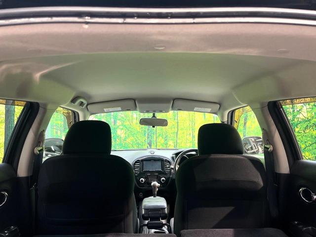 ジューク １５ＲＳ　アーバンセレクション　禁煙車　ＳＤナビ　バックカメラ　Ｂｌｕｅｔｏｏｔｈ再生　ＨＩＤヘッドライト　ＥＴＣ　フルセグ　オートライト　オートエアコン　スマートキー　１８インチアルミホイール　電動格納ミラー（43枚目）