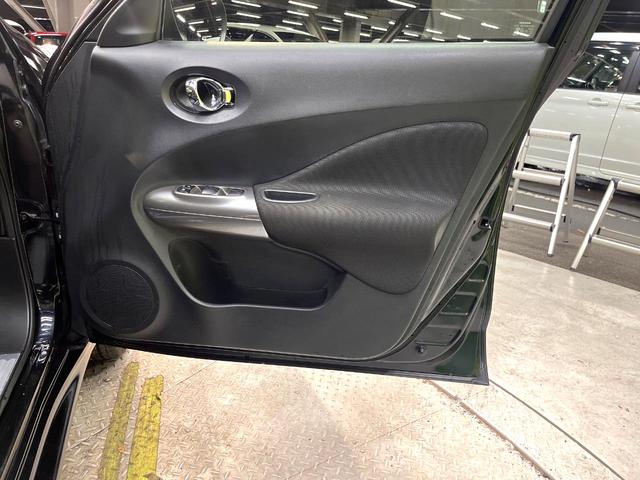 ジューク １５ＲＳ　アーバンセレクション　禁煙車　ＳＤナビ　バックカメラ　Ｂｌｕｅｔｏｏｔｈ再生　ＨＩＤヘッドライト　ＥＴＣ　フルセグ　オートライト　オートエアコン　スマートキー　１８インチアルミホイール　電動格納ミラー（46枚目）