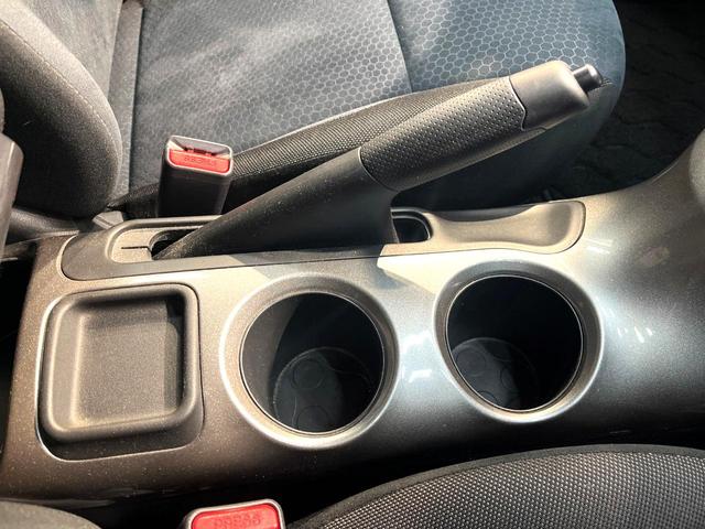 ジューク １５ＲＳ　アーバンセレクション　禁煙車　ＳＤナビ　バックカメラ　Ｂｌｕｅｔｏｏｔｈ再生　ＨＩＤヘッドライト　ＥＴＣ　フルセグ　オートライト　オートエアコン　スマートキー　１８インチアルミホイール　電動格納ミラー（54枚目）