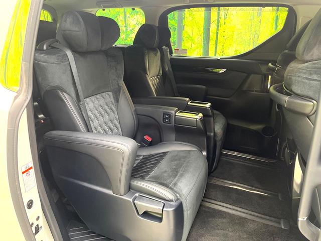 アルファード ２．５Ｓ　Ｃパッケージ　禁煙車　モデリスタエアロ　両側電動スライドドア　衝突軽減装置　１０インチナビ　バックカメラ　パワーシート　ハーフレザーシート　ドライブレコーダー　ＬＥＤヘッドライト　ＥＴＣ（9枚目）