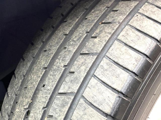 ハリアー Ｚ　レザーパッケージ　禁煙車　モデリスタエアロ　衝突軽減装置　純正１２．３インチディスプレイオーディオ　全周囲カメラ　ＪＢＬサウンドシステム　パワーバックドア　本革シート　パワーシート　ＥＴＣ２．０　シートベンチレーション（34枚目）