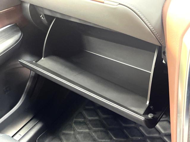 ハリアー Ｚ　レザーパッケージ　禁煙車　モデリスタエアロ　衝突軽減装置　純正１２．３インチディスプレイオーディオ　全周囲カメラ　ＪＢＬサウンドシステム　パワーバックドア　本革シート　パワーシート　ＥＴＣ２．０　シートベンチレーション（74枚目）